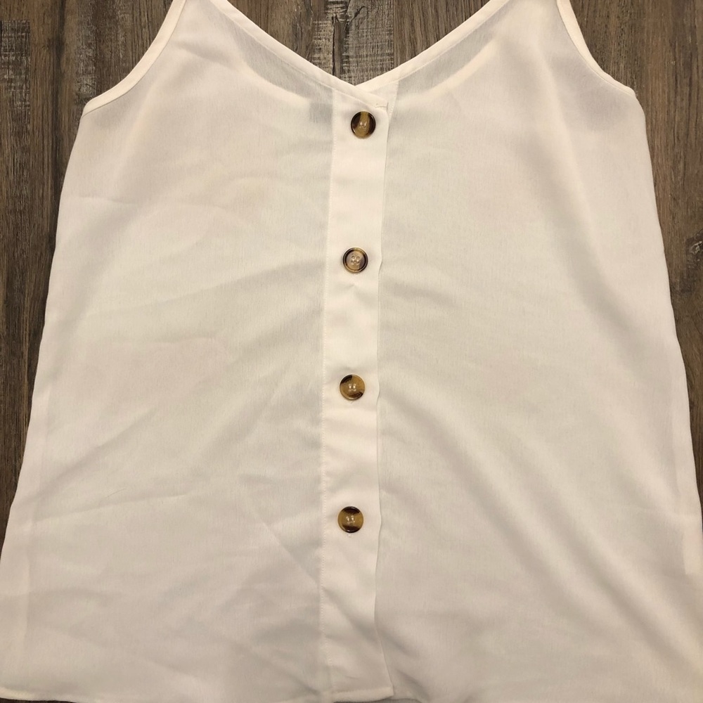 Amazon Fashion L white button front tank